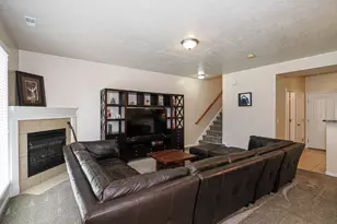 940 W Willow Green Way, Farmington, UT 84025 - Photo 7