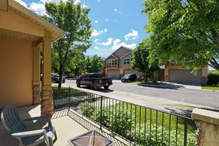 940 W Willow Green Way, Farmington, UT 84025 - Photo 3