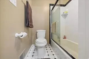 1701 E Hillsboro Dr, Layton, UT 84040 - Photo 15