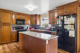 1701 E Hillsboro Dr, Layton, UT 84040 - Photo 5