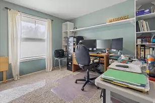 1701 E Hillsboro Dr, Layton, UT 84040 - Photo 23