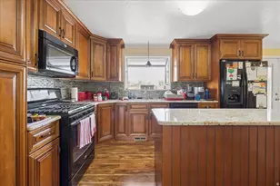 1701 E Hillsboro Dr, Layton, UT 84040 - Photo 7