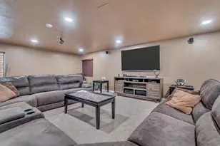 877 N Fox Run Dr E, Tooele, UT 84074 - Photo 23