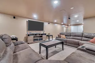 877 N Fox Run Dr E, Tooele, UT 84074 - Photo 25