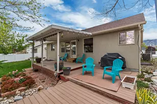 877 N Fox Run Dr E, Tooele, UT 84074 - Photo 33