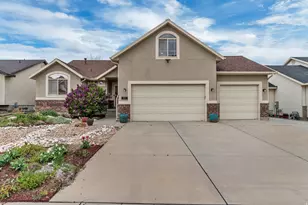 877 N Fox Run Dr E, Tooele, UT 84074 - Photo 3