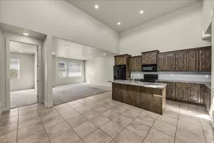 794 N Via Modelo Cir, Washington, UT 84780 - Photo 7