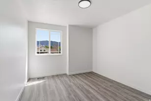 915 N 620 E, Tooele, UT 84074 - Photo 21