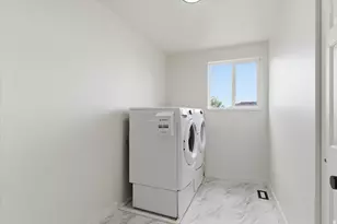 915 N 620 E, Tooele, UT 84074 - Photo 25
