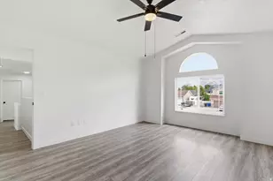 915 N 620 E, Tooele, UT 84074 - Photo 17