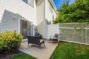 1027 E Sara Ln S, Ogden, UT 84404 - Photo 15