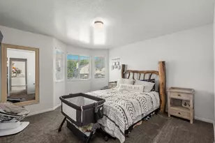 1027 E Sara Ln S, Ogden, UT 84404 - Photo 9
