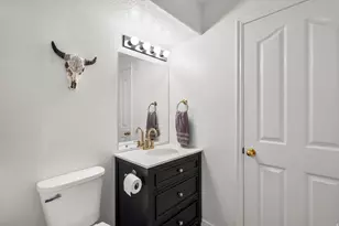 1027 E Sara Ln S, Ogden, UT 84404 - Photo 13