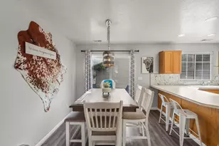 1027 E Sara Ln S, Ogden, UT 84404 - Photo 5