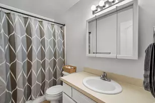 1027 E Sara Ln S, Ogden, UT 84404 - Photo 11