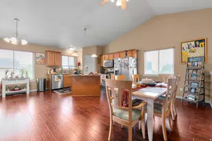 558 E Harvest Moon Dr, Pleasant Grove, UT 84062 - Photo 5