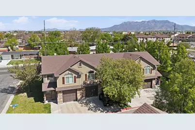1058 W 975 N, Layton, UT 84041 - Photo 27
