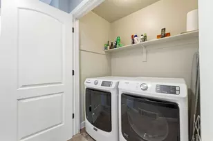 1058 W 975 N, Layton, UT 84041 - Photo 21