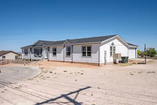 1637 E Midvalley Rd, Enoch, UT 84721 - Photo 37