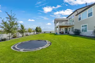 3065 E Lake Vista Dr, Eagle Mountain, UT 84005 - Photo 45