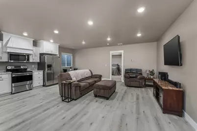 3065 E Lake Vista Dr, Eagle Mountain, UT 84005 - Photo 57
