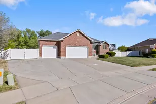 3648 Troon Dr, Syracuse, UT 84075 - Photo 3