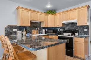 890 N Newberg Pl, Garden City, UT 84028 - Photo 17