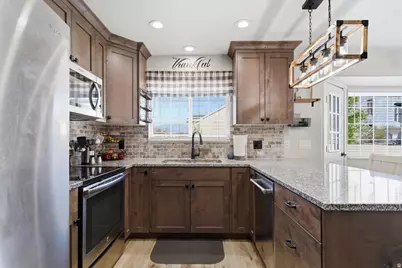 2185 S 2325 W, Syracuse, UT 84075 - Photo 11