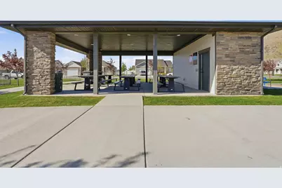 1555 E 320 S, Hyrum, UT 84319 - Photo 21