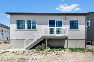 1578 E Duckwater Peak, Eagle Mountain, UT 84005 - Photo 17