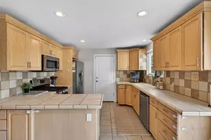 2073 E 10095 S, Sandy, UT 84092 - Photo 23