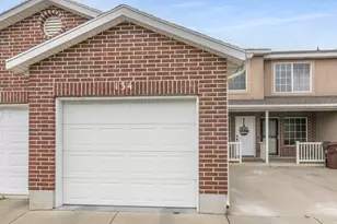 134 W 2525 N, Harrisville, UT 84414 - Photo 5