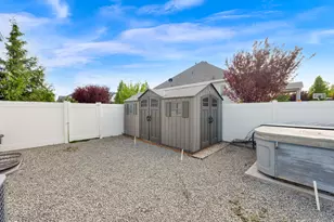 2842 W Rolling Creek Way, South Jordan, UT 84095 - Photo 7