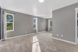 607 S Plum Creek Ln E, Ogden, UT 84404 - Photo 11