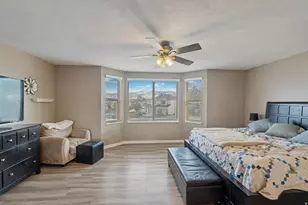 595 N Banbury Cir W, North Salt Lake, UT 84054 - Photo 5