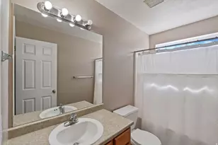 595 N Banbury Cir W, North Salt Lake, UT 84054 - Photo 9