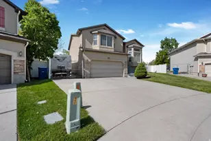 595 N Banbury Cir W, North Salt Lake, UT 84054 - Photo 23