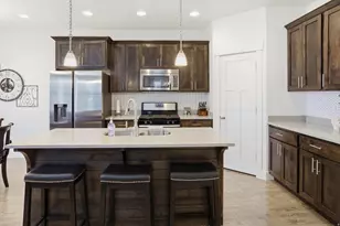 4432 W Hill Shadow Way, Herriman, UT 84096 - Photo 17