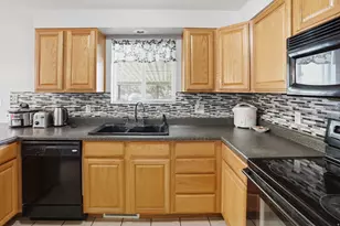 4697 S 2025 W, Roy, UT 84067 - Photo 7