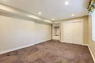 2066 E Tivoli Ct, Draper, UT 84020 - Photo 33
