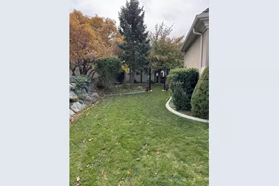 2066 E Tivoli Ct, Draper, UT 84020 - Photo 9