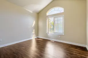 2066 E Tivoli Ct, Draper, UT 84020 - Photo 23