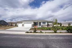 2315 E Dugway Dr, Eagle Mountain, UT 84005 - Photo 5
