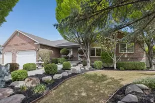 1097 W Snowflake Cir S, South Jordan, UT 84095 - Photo 43