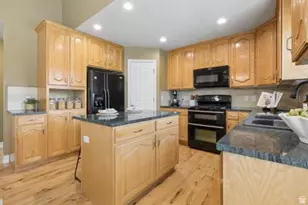 1097 W Snowflake Cir S, South Jordan, UT 84095 - Photo 9