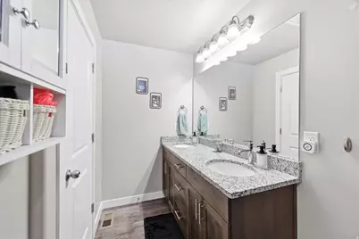 25 W 555 Ln S #19, Tooele, UT 84074 - Photo 13