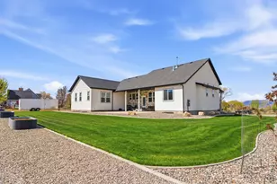886 N 300 E, Spring City, UT 84662 - Photo 7