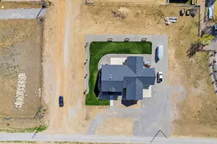 886 N 300 E, Spring City, UT 84662 - Photo 3