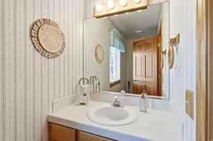 1380 Crescent Dr N, Park City, UT 84098 - Photo 19