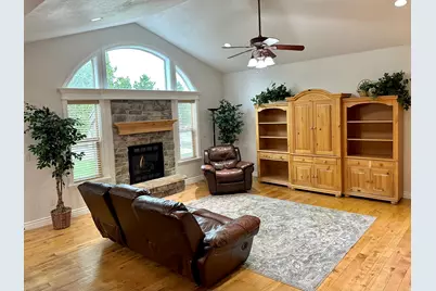 10313 N 6800 W, Highland, UT 84003 - Photo 17
